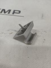 Запчасть крючек правый Geely Otaka 2007-2008