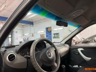 Стекло лобовое переднее Logan 2004-2022 LS0