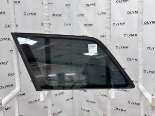 Стекло боковое (собачник) заднее левое Audi A4 2003-2009