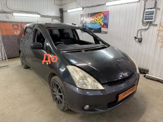 Стекло лобовое переднее Toyota Wish 2003-2009