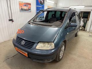 Запчасть стекло лобовое переднее Volkswagen Sharan 1995-2009