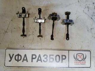 Запчасть ограничитель двери передний правый SsangYong Actyon Sport 2005-2012