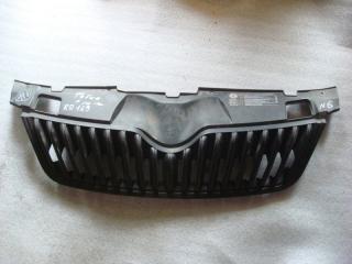 Запчасть решетка радиатора Skoda Fabia 2007-2015