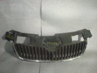Запчасть решетка радиатора Skoda Fabia 2007-2015