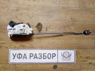 Замок двери задний правый Skoda Yeti 2009