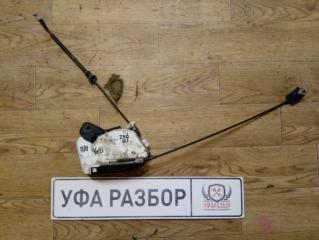 Замок двери передний правый Skoda Yeti 2009