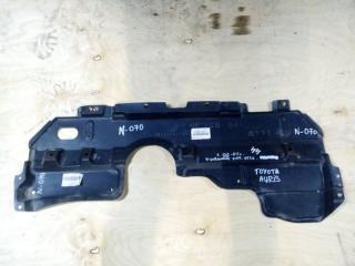 Запчасть защита двс Toyota Auris 2006-2012
