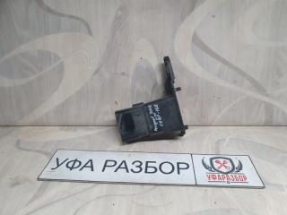 Запчасть кронштейн бампера передний правый Peugeot 3008 2010