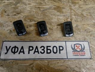 Запчасть блок кнопок управления стеклоподьемником задний правый Porsche Cayenne 2003