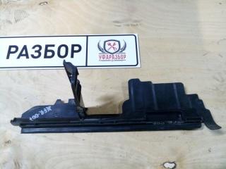 Запчасть воздуховод радиатора левый Opel Astra J 2010