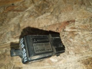 Запчасть датчик абсолютного давления Mitsubishi Cedia 2001