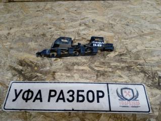 Запчасть кронштейн бампера передний левый Peugeot 3008 2010