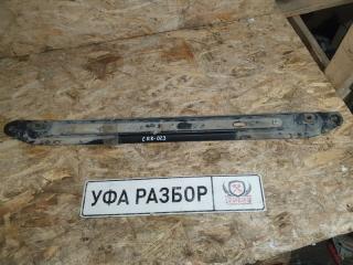 Запчасть кронштейн радиатора Volkswagen Passat 1996-2000