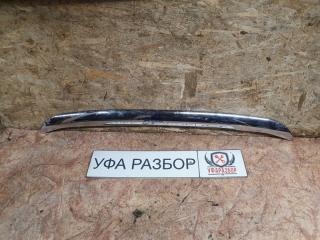 Запчасть накладка бампера хром передняя Toyota Hilux 2005-2015
