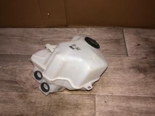 Запчасть бачок омывателя Toyota Prius 2003-2009