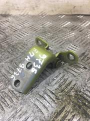 Петля двери нижняя задняя правая Pontiac Vibe 2004 контрактная Петля двери нижняя задняя правая Pontiac Vibe 2004