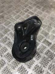 Кронштейн подрамника задний правый Toyota Camry 2004