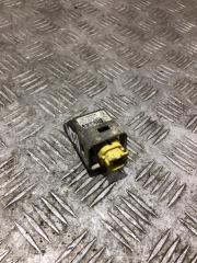Фото запчасти датчик airbag передний Toyota Camry 2004 контрактная запчасть Запчасть датчик airbag передний Toyota Camry 2004