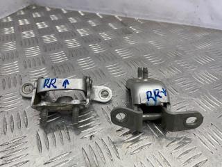 Запчасть петля двери задняя правая Toyota Vista 1998-2003