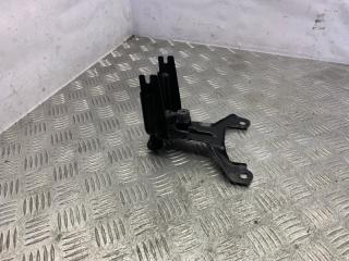 Кронштейн блока ABS Toyota Camry 2003