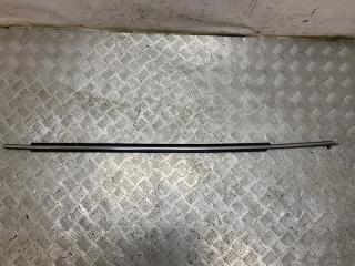 Молдинг стекла передний правый Toyota Camry 2007