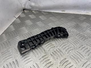 Кронштейн бампера передний правый Toyota Camry 2008