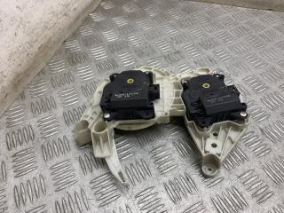 Моторчик заслонки печки Toyota Camry 2010