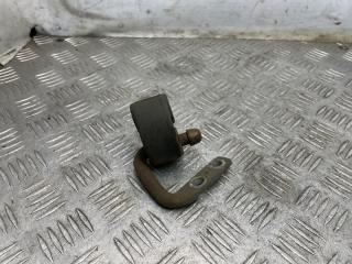 Запчасть крепление глушителя Toyota Camry 2010