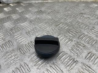 Крышка маслозаливной горловины Toyota Camry 2010