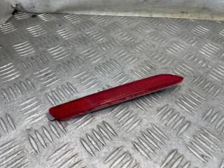 Запчасть отражатель в бампер правый Toyota Camry 2012