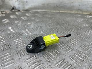 Датчик airbag Toyota Camry 2011