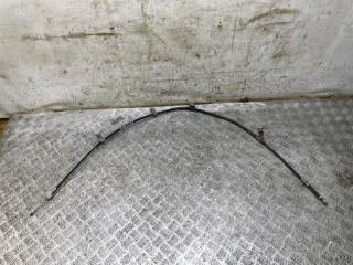 Запчасть трос ручного тормоза правый Toyota Prius 2009