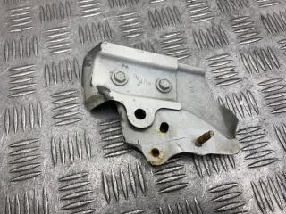 Кронштейн крыла передний правый Toyota Camry 2008