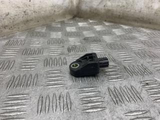 Датчик airbag передний Toyota Camry 2010
