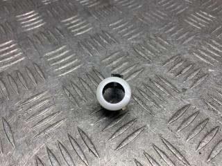 Крепление парктроника Toyota Land Cruiser Prado 2010 новая Крепление парктроника Toyota Land Cruiser Prado 2010