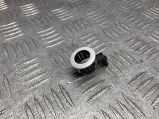 Крепление парктроника Toyota Land Cruiser 2012 новая Крепление парктроника Toyota Land Cruiser 2012