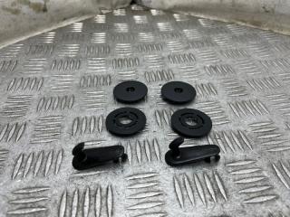 Клипса крепления коврика Lexus RX350 2006