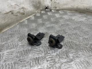 Кронштейн радиатора Nissan Qashqai 2008