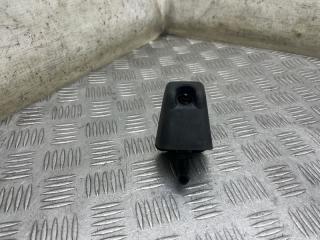 Форсунка омывателя фар левая Toyota Camry 2005