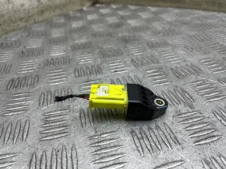 Датчик airbag Toyota Camry 2012