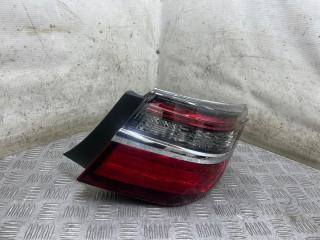 Фонарь наружный правый Toyota Camry 2015 новая Фонарь наружный правый Toyota Camry 2015