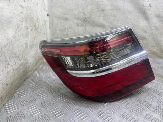 Фонарь наружный левый Toyota Camry 2015 новая Фонарь наружный левый Toyota Camry 2015