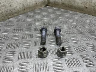 Запчасть болт передний Toyota Camry 2019