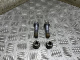 Запчасть болт передний Toyota Camry 2019