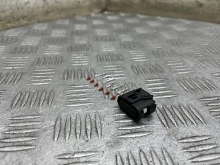 Фото запчасти разъем Toyota Land Cruiser 2012 новая запчасть Запчасть разъем Toyota Land Cruiser 2012