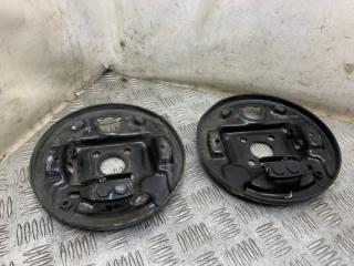 Щит опорный задний Nissan March 2006 контрактная Щит опорный задний Nissan March 2006