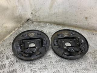 Щит опорный задний Nissan March 2006 контрактная Щит опорный задний Nissan March 2006