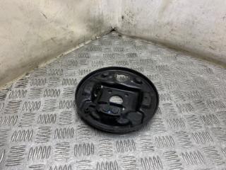 Щит опорный задний левый Nissan March 2006 контрактная Щит опорный задний левый Nissan March 2006