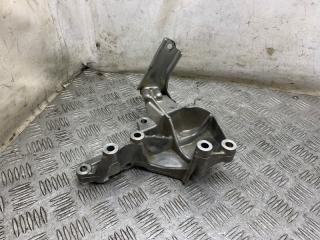 Запчасть кронштейн двигателя Toyota Camry 2010