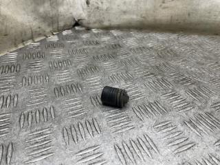 Запчасть отбойник капота Toyota Matrix 2005